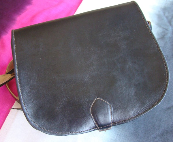 Messenger bag round